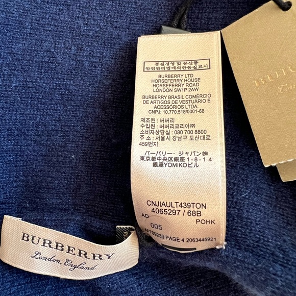 NWT Burberry cashmere hat - Picture 9 of 11